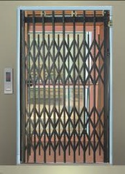 collapsible door      
