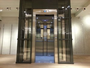 galss door 1              